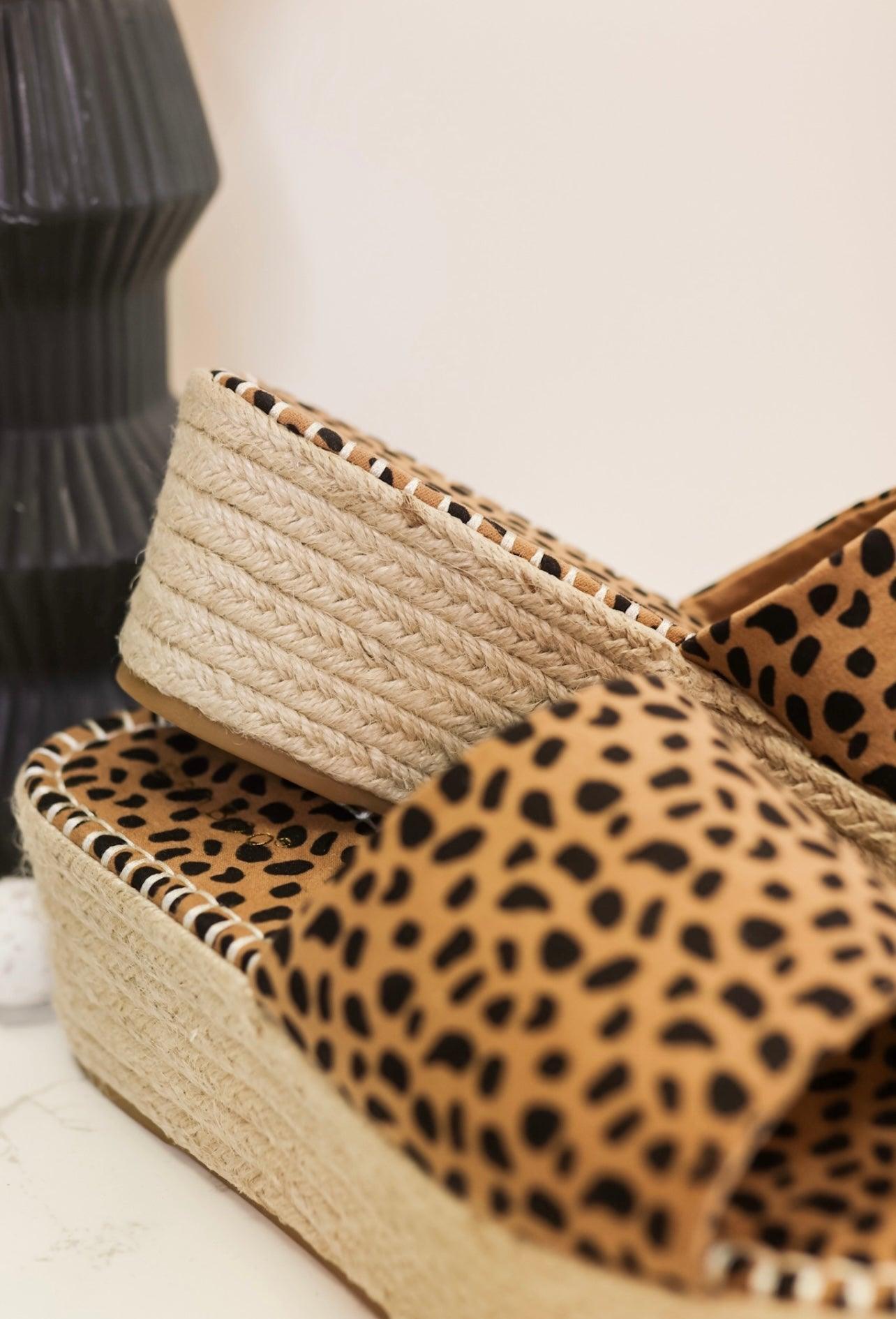 rapport Takt argument Kat Leopard Platform Slide Sandals – F+I Collective